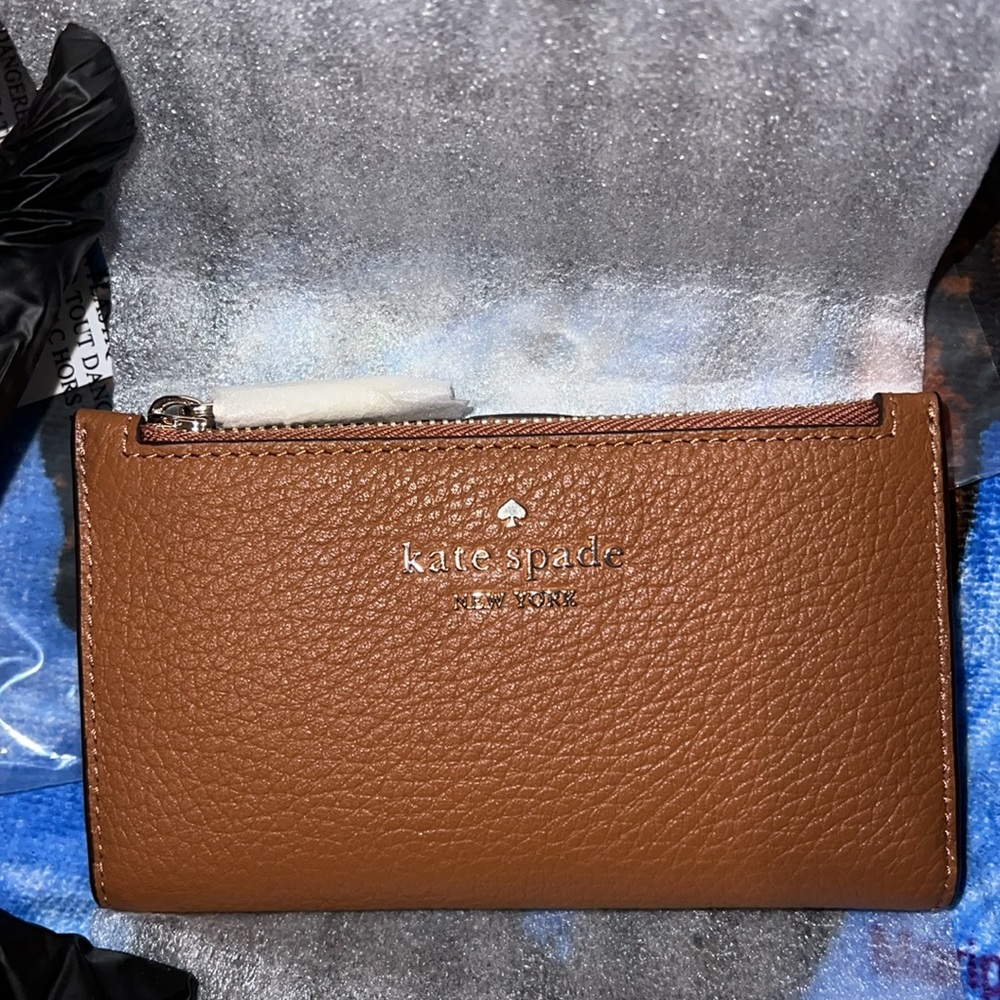 Kate Spade - Leila Small Slim Bifold Wallet - New never used